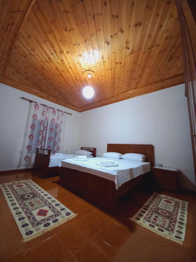 Sokolli Guest House Gjirokastër Eksteriør bilde