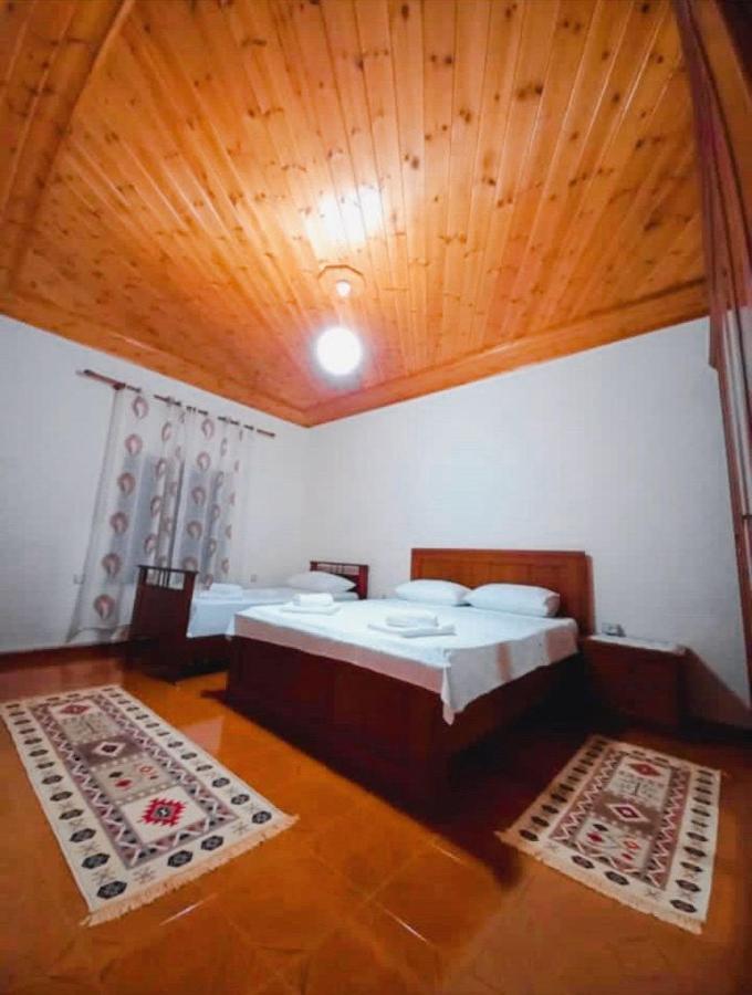 Sokolli Guest House Gjirokastër Eksteriør bilde