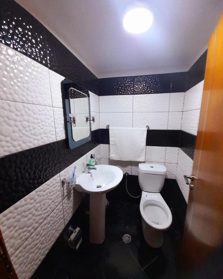 Sokolli Guest House Gjirokastër Eksteriør bilde