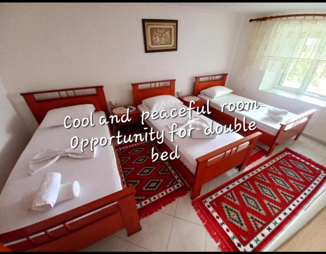 Sokolli Guest House Gjirokastër Eksteriør bilde